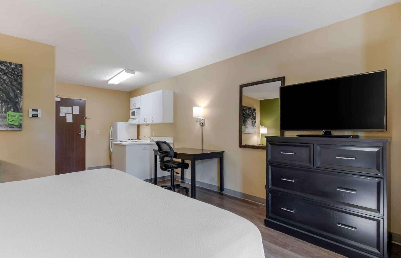 Extended America - - Financial Centre Parkway Hotel Little Rock