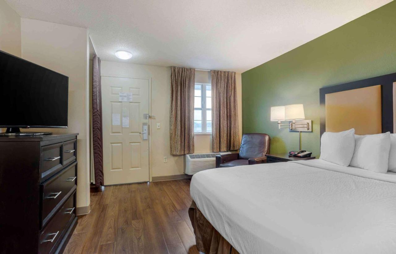 Extended America - - Financial Centre Parkway Hotel 2*