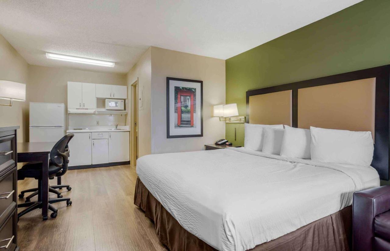 Extended America - - Financial Centre Parkway Hotel Little Rock