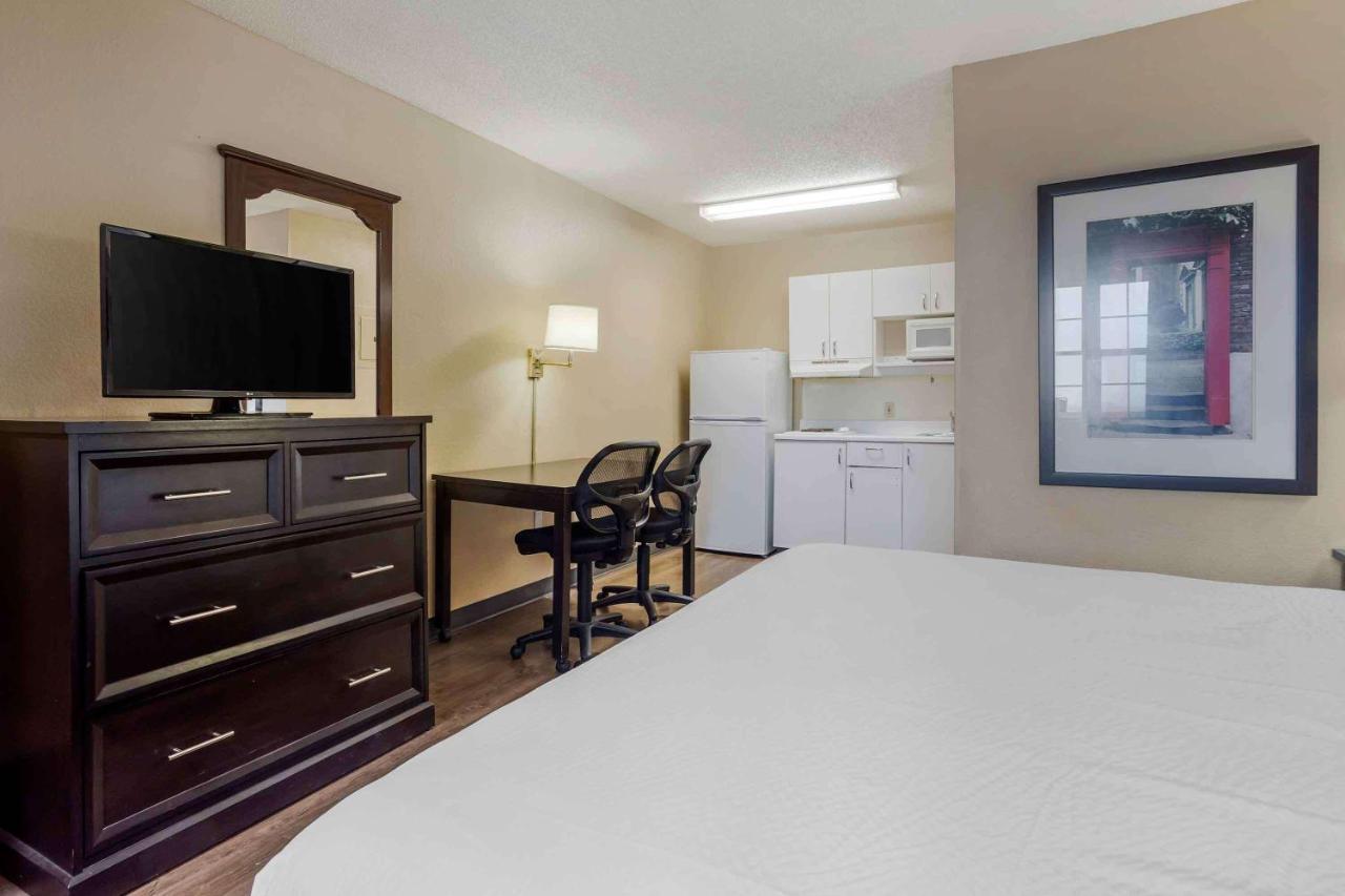 Extended America - - Financial Centre Parkway Hotel Little Rock